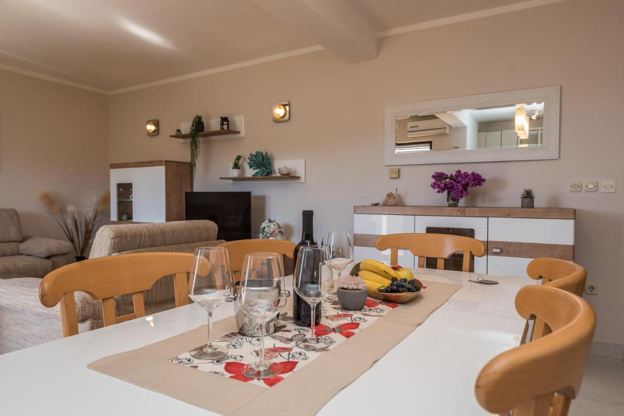Stedi Apartment Lukoran Экстерьер фото