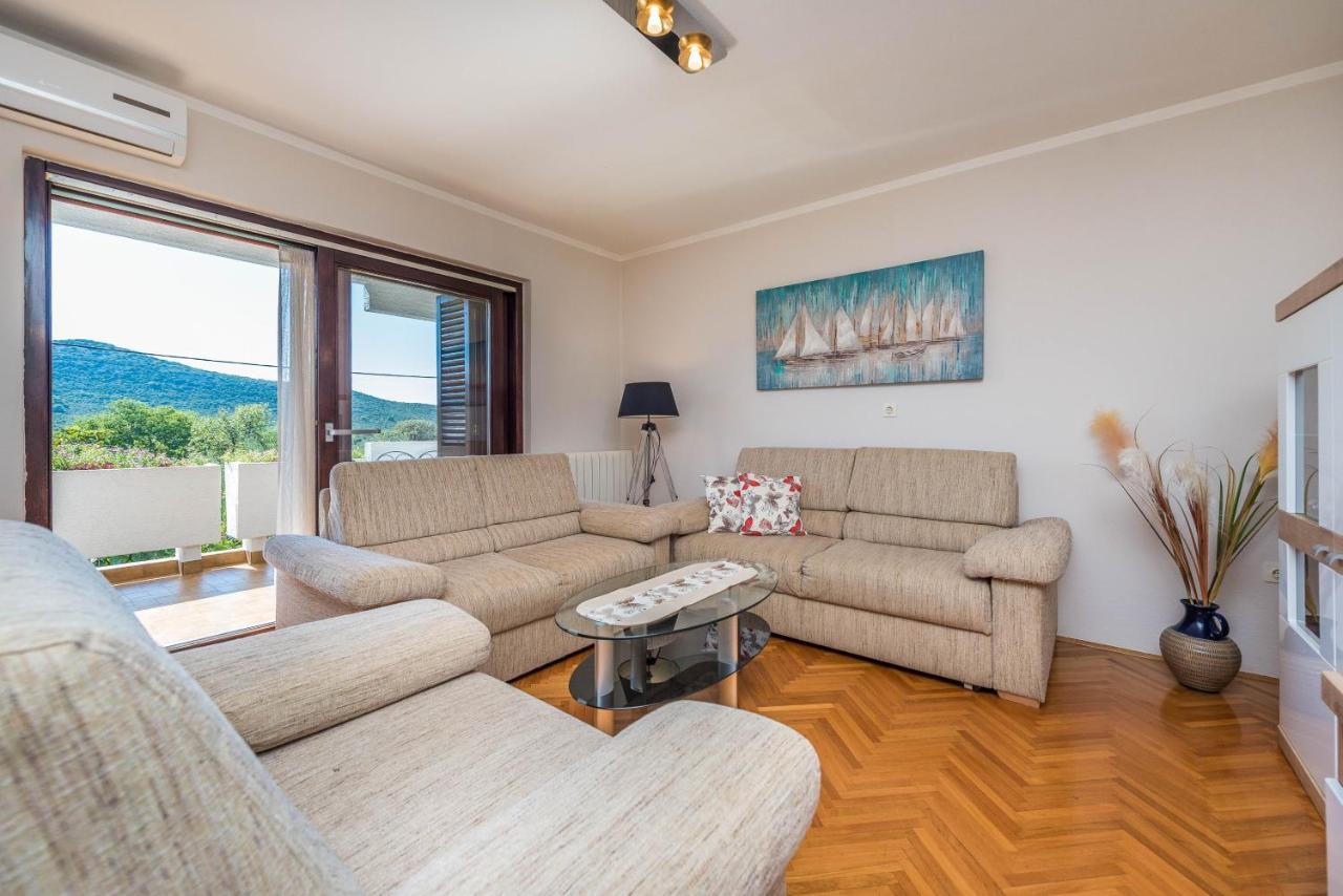 Stedi Apartment Lukoran Экстерьер фото