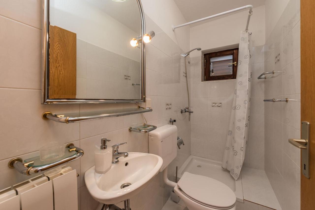Stedi Apartment Lukoran Экстерьер фото